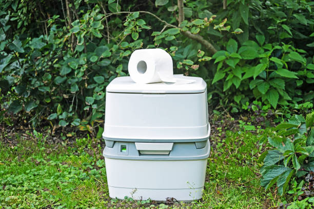 Best Porta potty delivery and setup  in Marysville, KS